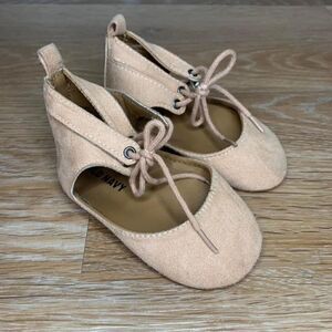 Old Navy 12-18 Months Lace Up Light Pink Baby Girl Sandals